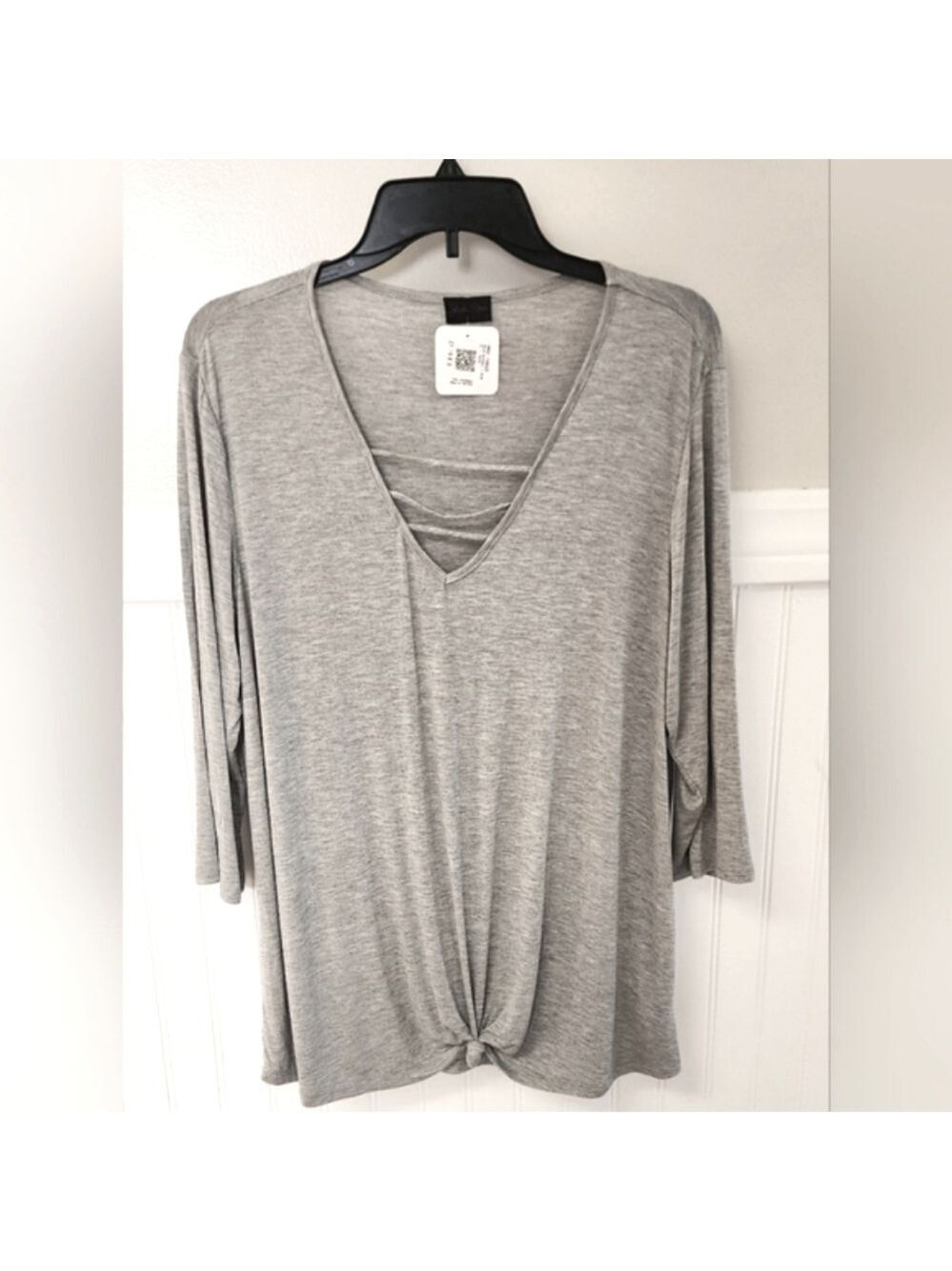 NWT Shiela Rose Twisted Knot Top - Size XL